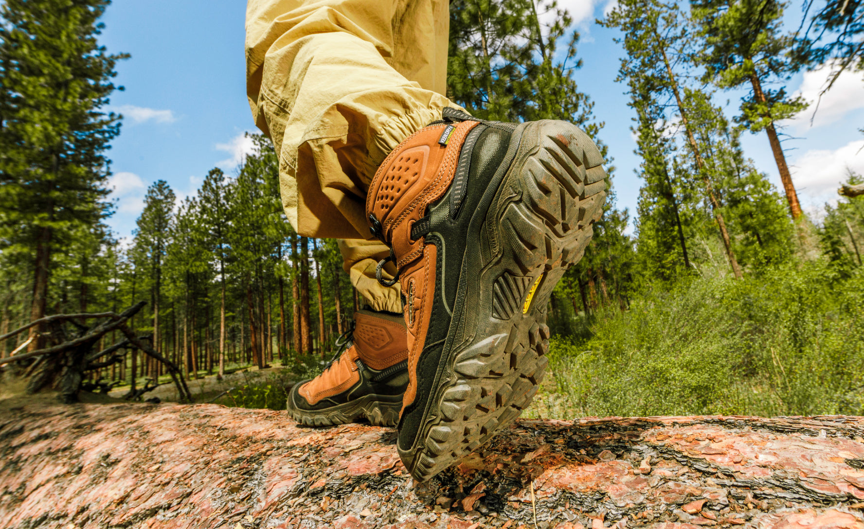 Keen Outlet | Men's Targhee IV Waterproof Hiking Boot Bison/Black