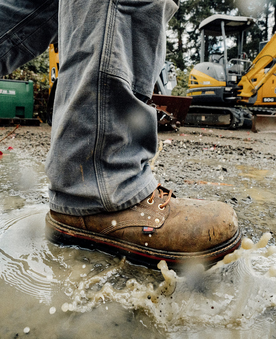 Keen New | Men's Liberty 8" Waterproof 90° Heel Boot (Carbon Toe) Coffee Bean/Black