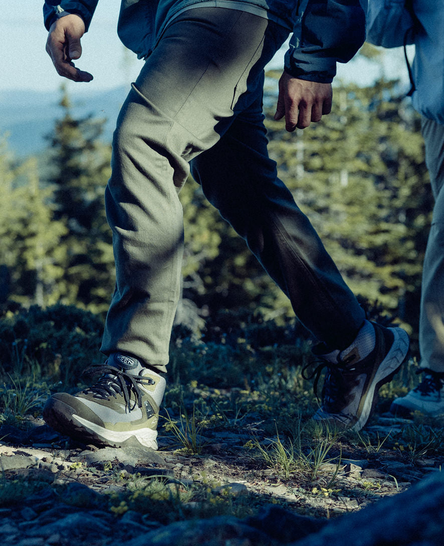 Keen Online | Men's Hightrail Waterproof Hiking Boot Safari/Black