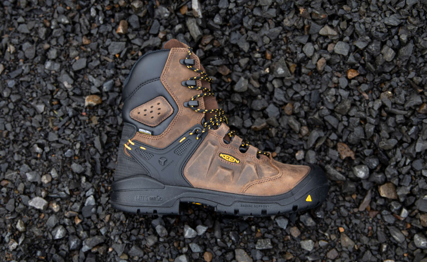 Keen | Men's Dover 8" Insulated Waterproof Boot (Carbon Toe) Dark Earth/Black
