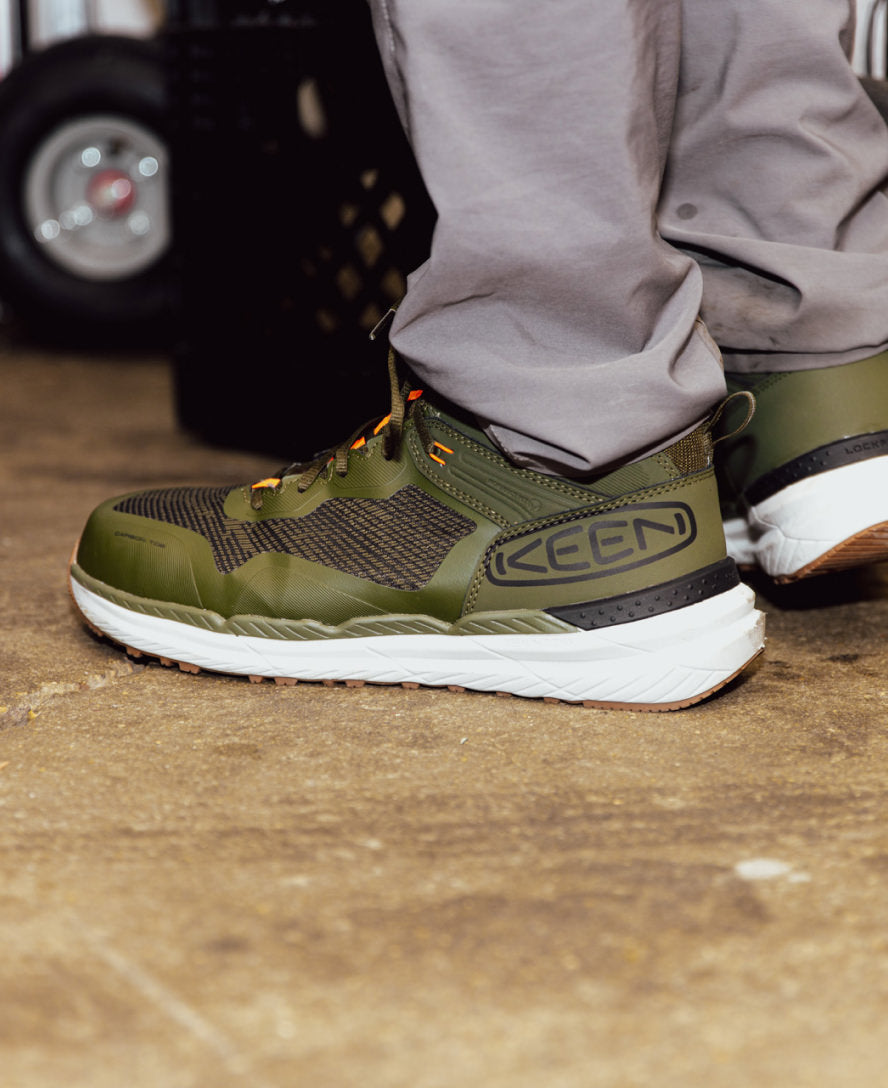 Keen On sale | Men's Synchro Waterproof Work Boot (Carbon Toe) Magnet/Black