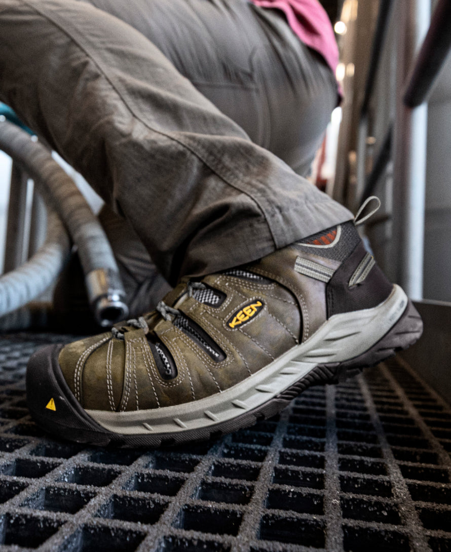 Keen On sale | Men's Flint II (Steel Toe) Gargoyle/Paloma