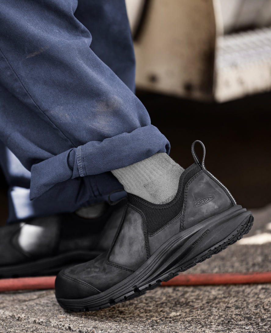 Keen Outlet | Men's Vista Energy+ Shift ESD (Carbon Toe) Coffee Bean/Black