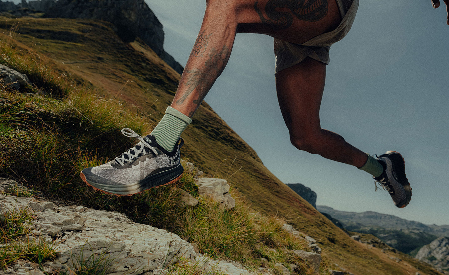 Keen New | Men's Seek Trail Running Shoe Black/Magnet