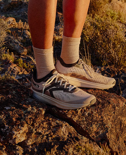 Keen Outlet | Men's Seek Trail Running Shoe Black/Sunset Sand