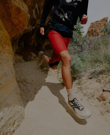 Keen Outlet | Men's Seek Trail Running Shoe Black/Sunset Sand