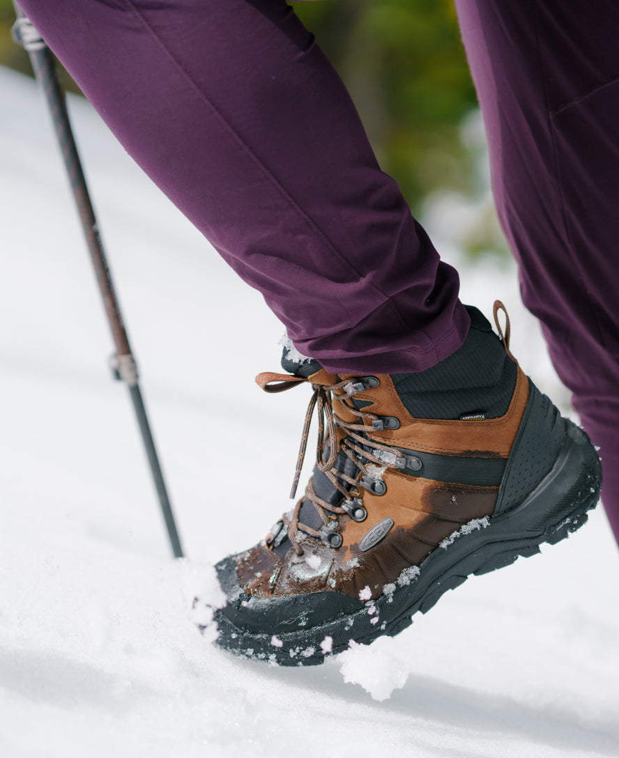 Keen Near Me | Men's Revel IV Polar Waterproof Boot Black/Lemon Curry