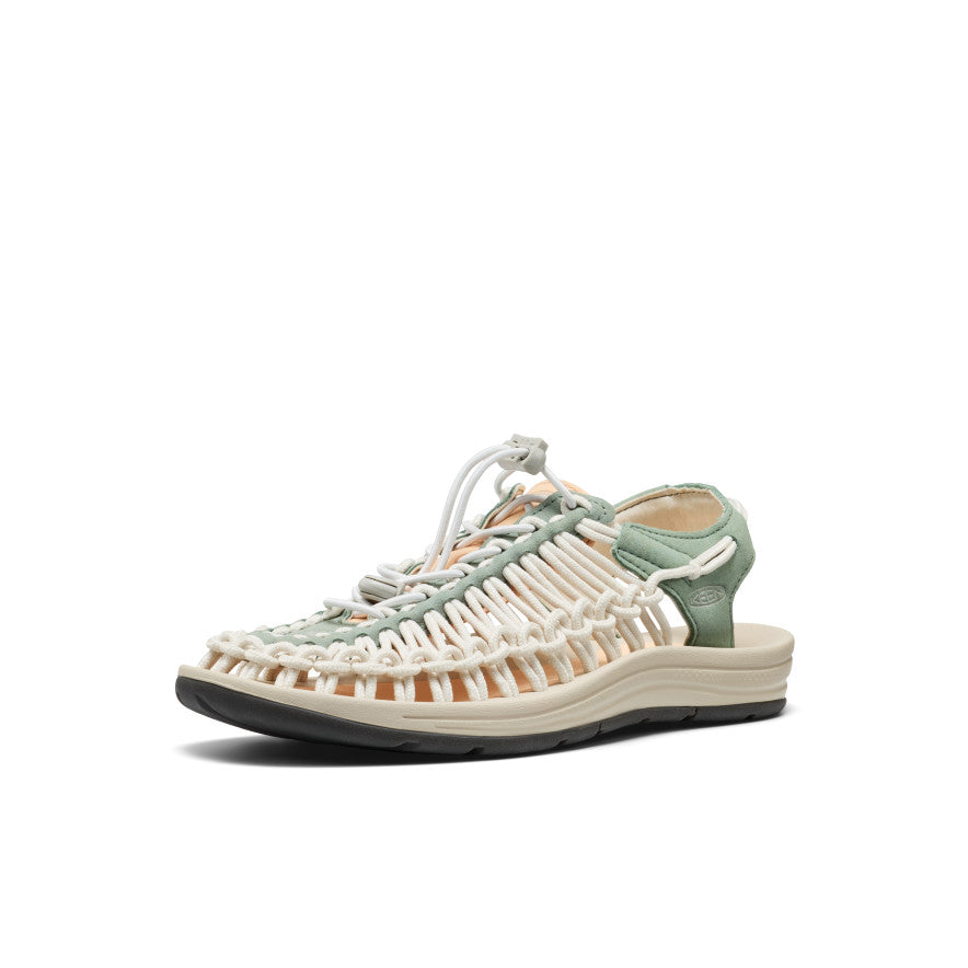 Keen Online | Women's UNEEK Sneaker Lily Pad/Peach Fuzz