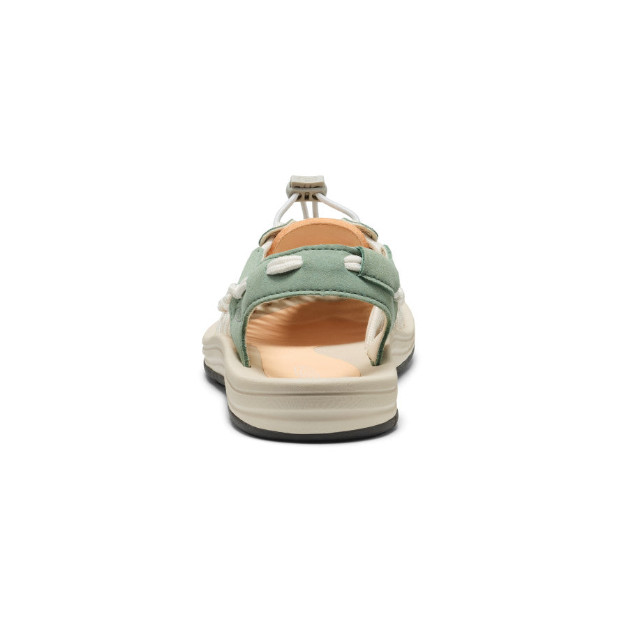 Keen Online | Women's UNEEK Sneaker Lily Pad/Peach Fuzz